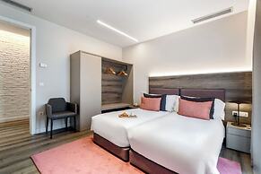 Casagrand Luxury Apartments Barcelona