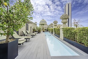 Casagrand Luxury Apartments Barcelona