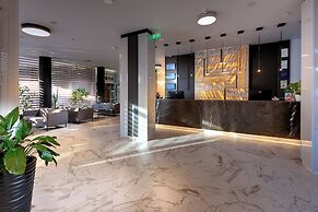 Best Western Plus Premium Inn