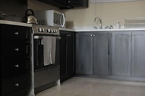 Kingston Apartment at Tres Vista