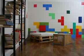 Urban Oasis Hostel