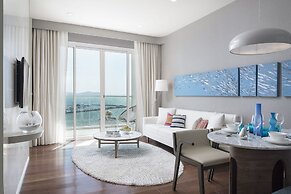 White Sand Beach Residences Pattaya