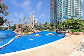 White Sand Beach Residences Pattaya