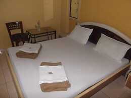 Hotel Palms