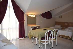 Club Ako Apartments