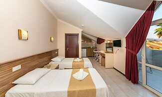 Club Ako Apartments