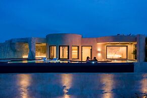 Senses Luxury Houses