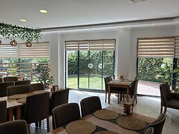Gulluk Life Hotel
