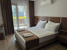 Gulluk Life Hotel
