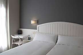 Alda Miramar Rooms