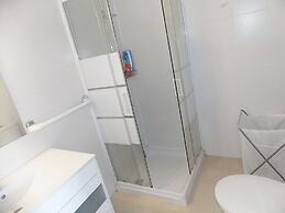 Apartsalou Lea