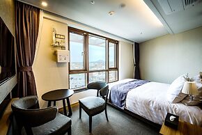 Gloucester Hotel Hamdeok