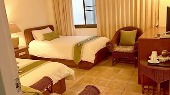 Surin Bay Inn