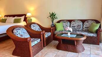 Surin Bay Inn
