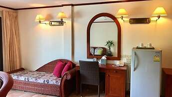 Surin Bay Inn