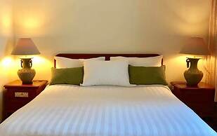 Surin Bay Inn