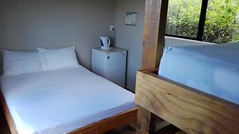 Opunake Beach Kiwi Holiday Park