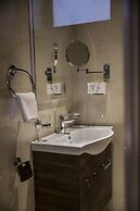 Naylover Hotel Suites
