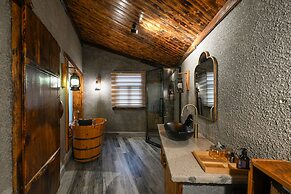 No.5 Valley Lodge