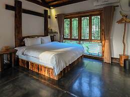 No.5 Valley Lodge