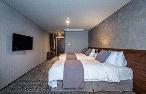 Hotel With Jeju