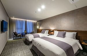 Hotel With Jeju