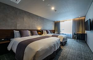 Hotel With Jeju