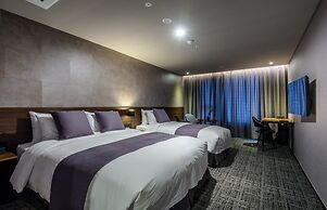 Hotel With Jeju