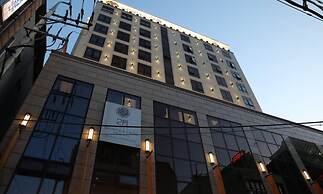 February Hotel The Signature Dongseongro
