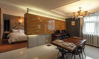 February Hotel The Signature Dongseongro