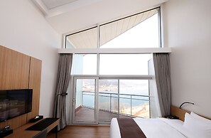 Midas Hotel & Resort