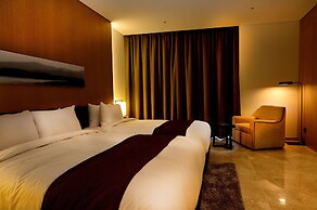 Midas Hotel & Resort