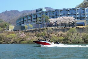 Midas Hotel & Resort