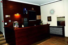 Hill River Hotel