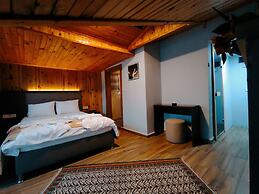Hill River Hotel