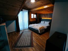 Hill River Hotel