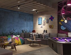 Moxy Bandung
