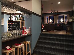 White Rose Inn