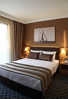 Tuzla Town Hotel