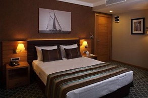 Tuzla Town Hotel