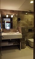 Tuzla Town Hotel