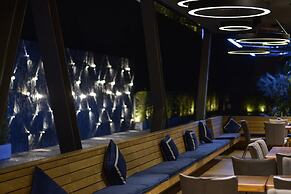 Glam Habitat Hotel