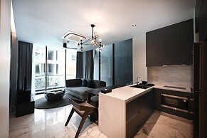 Glam Habitat Hotel