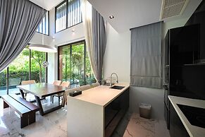 Glam Habitat Hotel