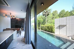 Glam Habitat Hotel