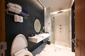 Glam Habitat Hotel