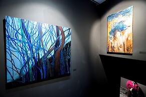 Endless Art Hotel