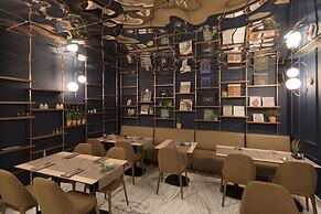 Endless Art Hotel