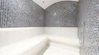 Endless Art Hotel