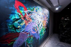 Endless Art Hotel